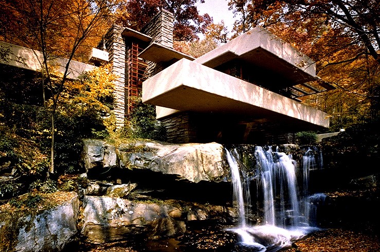 Frank Lloyd Wright, Falling Water House.